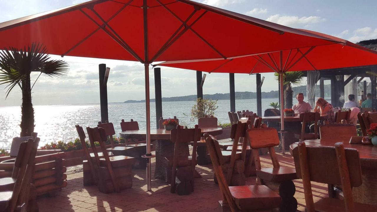Terrassenwohnung "Haffparadies" - Oase Am Haff Garz  المظهر الخارجي الصورة